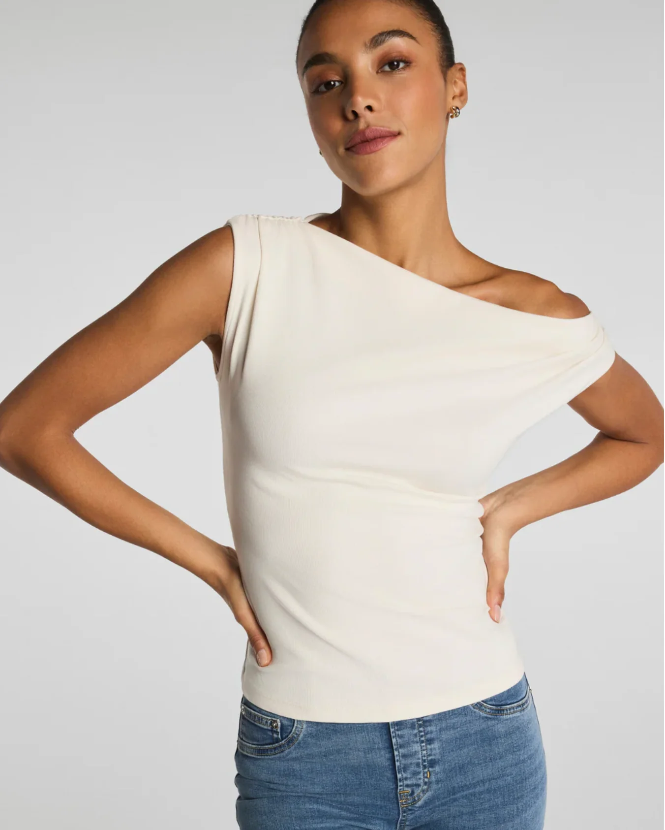 Ribbed Knit Ruched Ott-The-Shoulder Top - Image 3